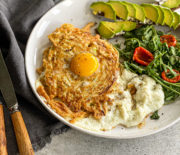 Гнездо из кабачка: простой и красивый завтрак
